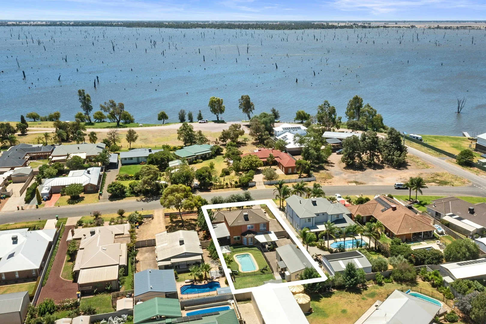 24 Linthorpe Drive, Yarrawonga VIC 3730