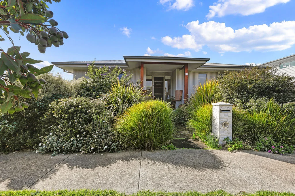 17 Dolphin Court, Apollo Bay VIC 3233