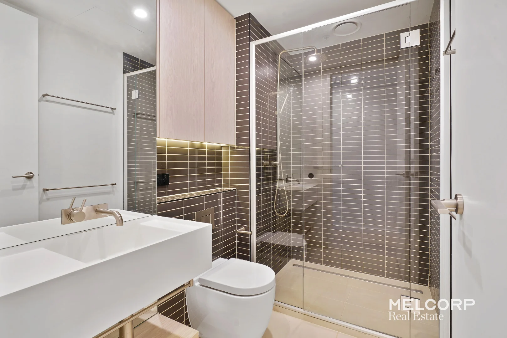 Additional image 6 of 1708/151 Berkeley Street, Melbourne VIC 3000
