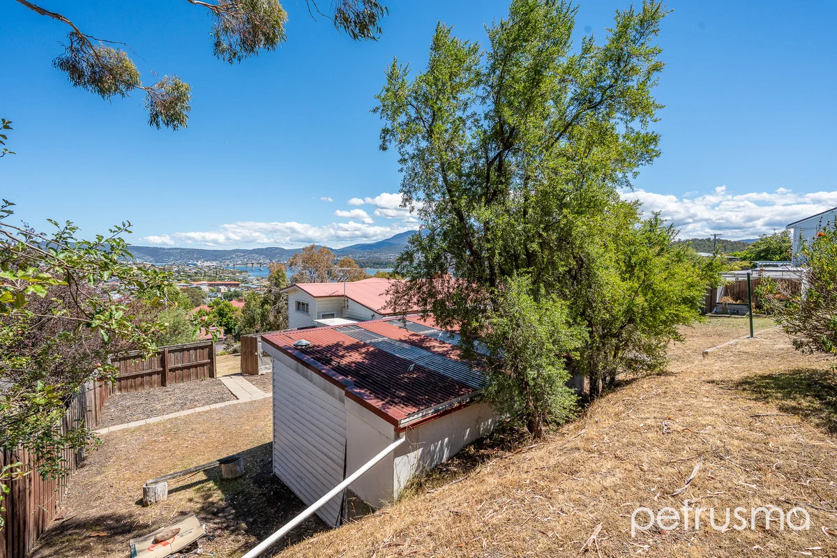 Additional image 26 of 86 Karoola Road, Lindisfarne TAS 7015