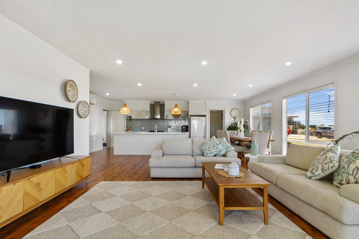 Additional image 11 of 29 Ozone Crescent, Lakes Entrance VIC 3909