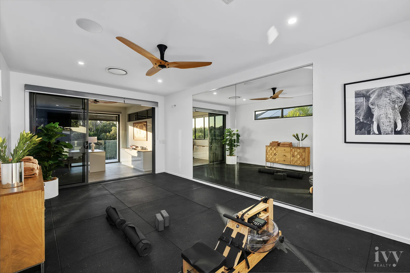 Additional image 27 of 2515 Cressbrook Drive, Hope Island QLD 4212