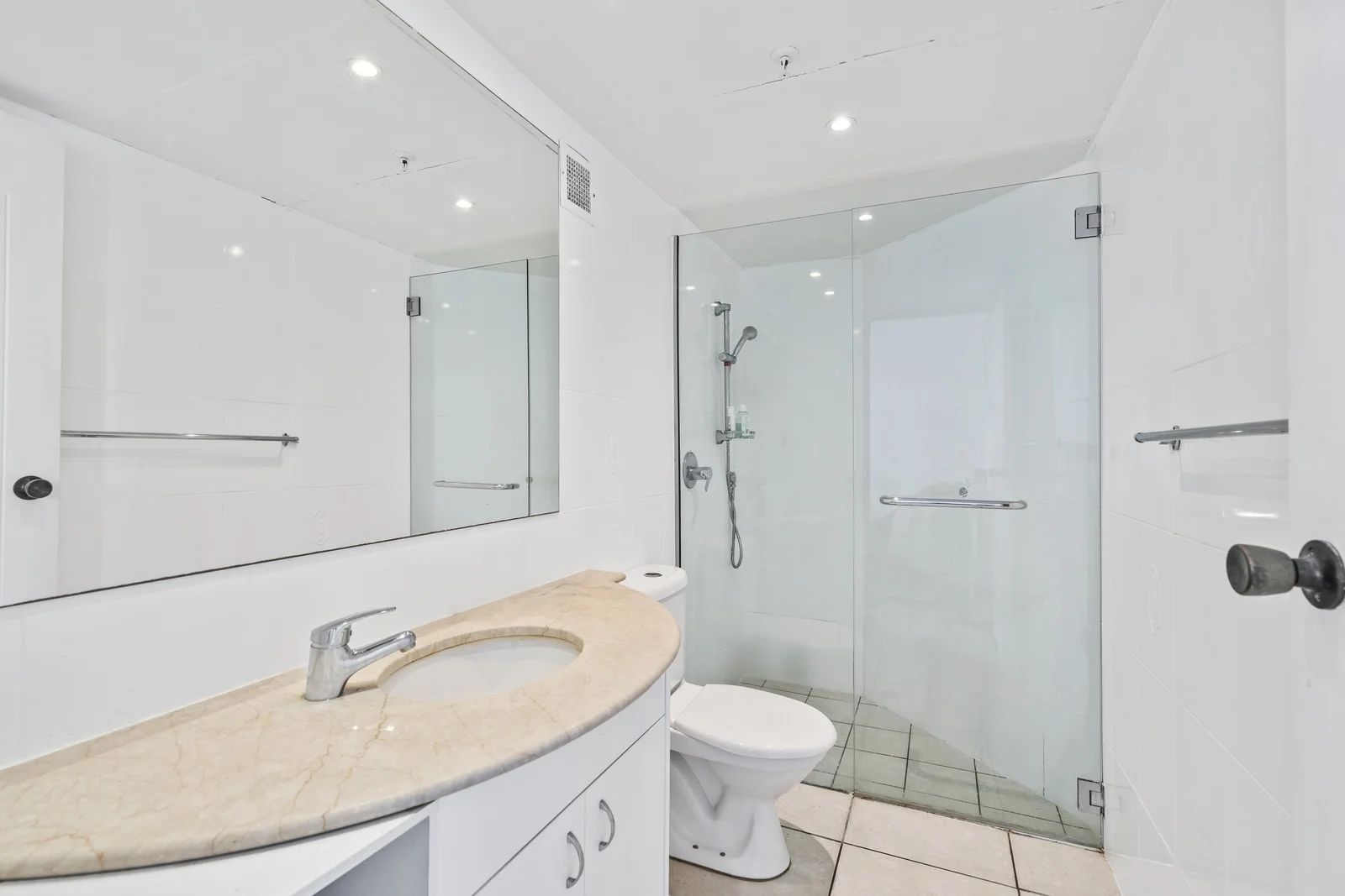 Additional image 8 of 40/114 The Esplanade, Surfers Paradise QLD 4217