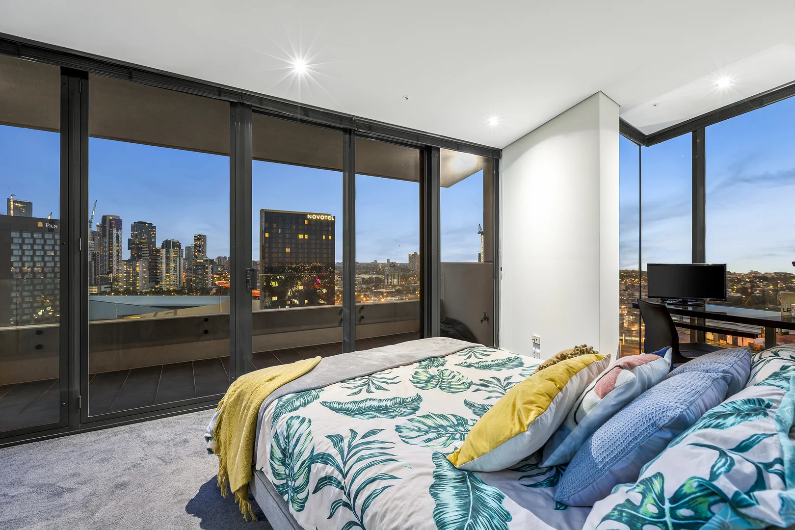 Additional image 4 of 2207/50 Lorimer Street, Docklands VIC 3008