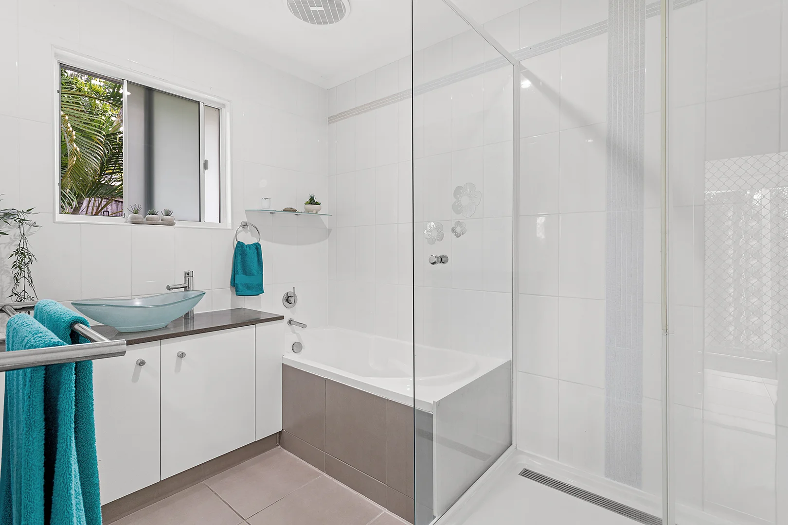 Additional image 13 of 2 South Molle Boulevard, Cannonvale QLD 4802