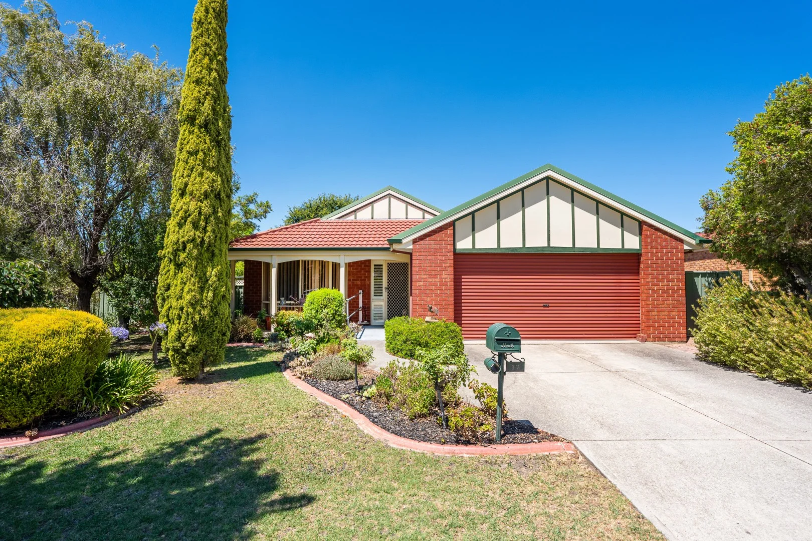 17 Emma Way, Glenroy NSW 2640