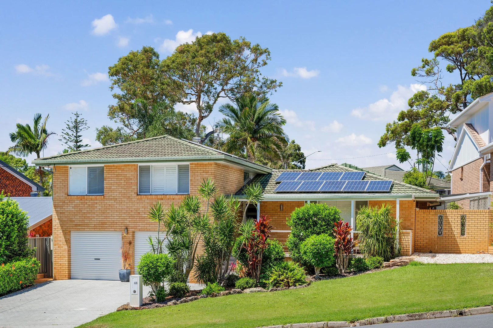 42 Shelly Beach Road, Port Macquarie NSW 2444