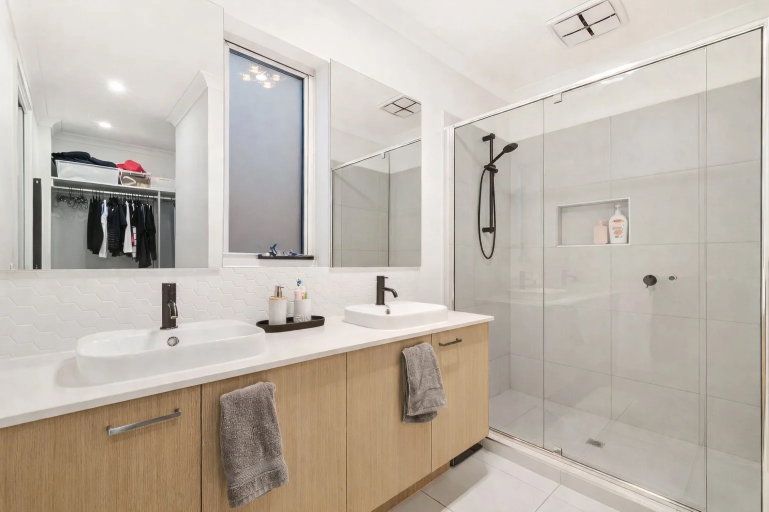 Additional image 3 of 24 Whiteley Street, Mount Duneed VIC 3217