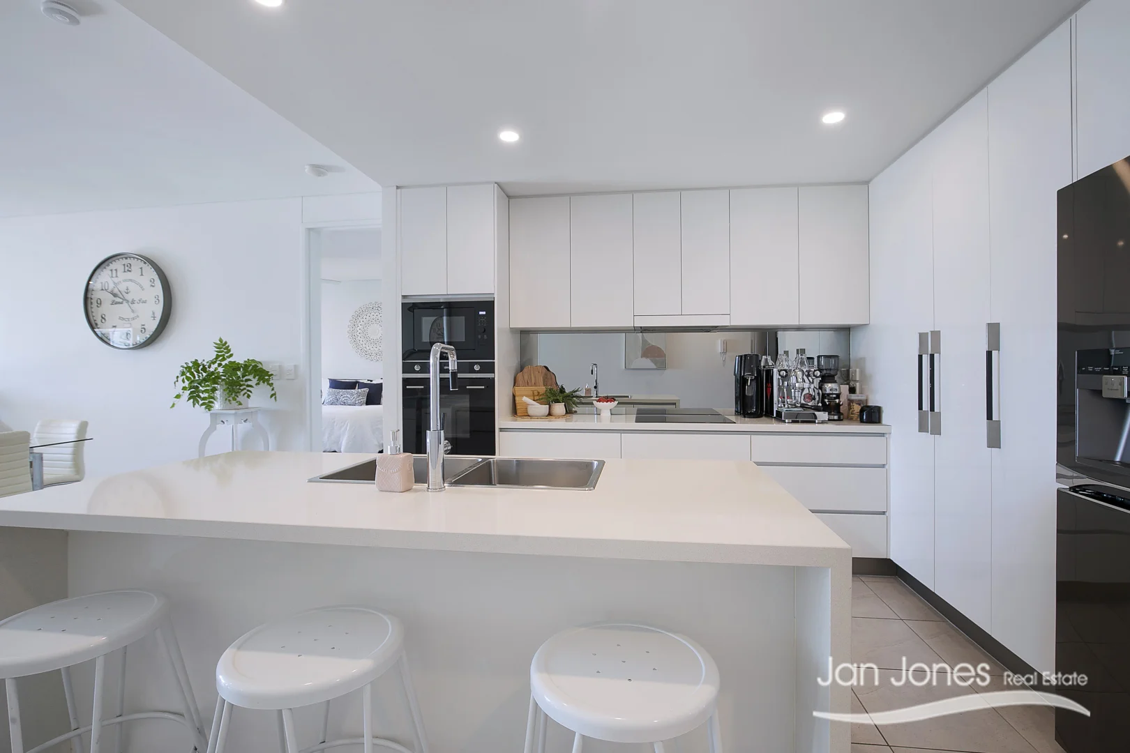 Additional image 3 of Unit 5/113 Landsborough Ave, Scarborough QLD 4020