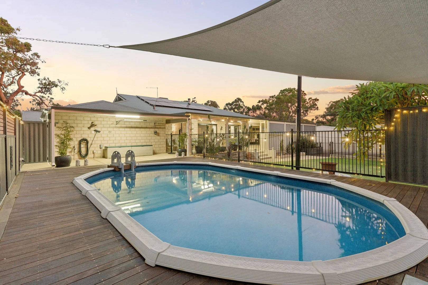 1 Ballagar Rd, Byford WA 6122