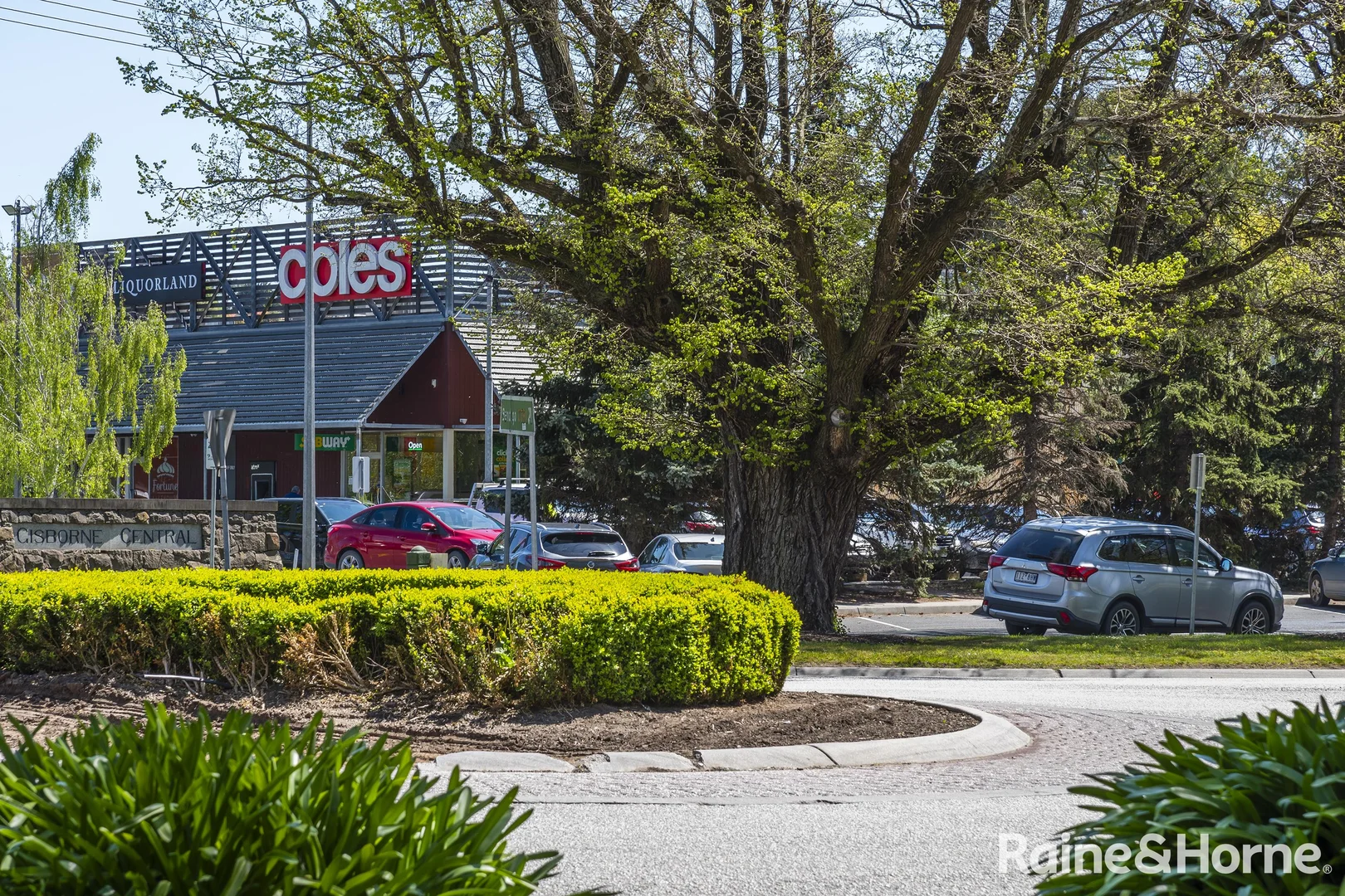 Additional image 5 of 64 Willowbank Road, Gisborne VIC 3437