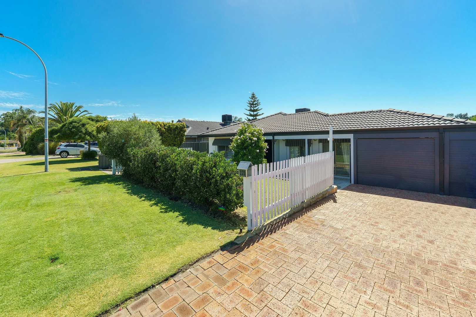220 Summerlakes Parade, Ballajura WA 6066