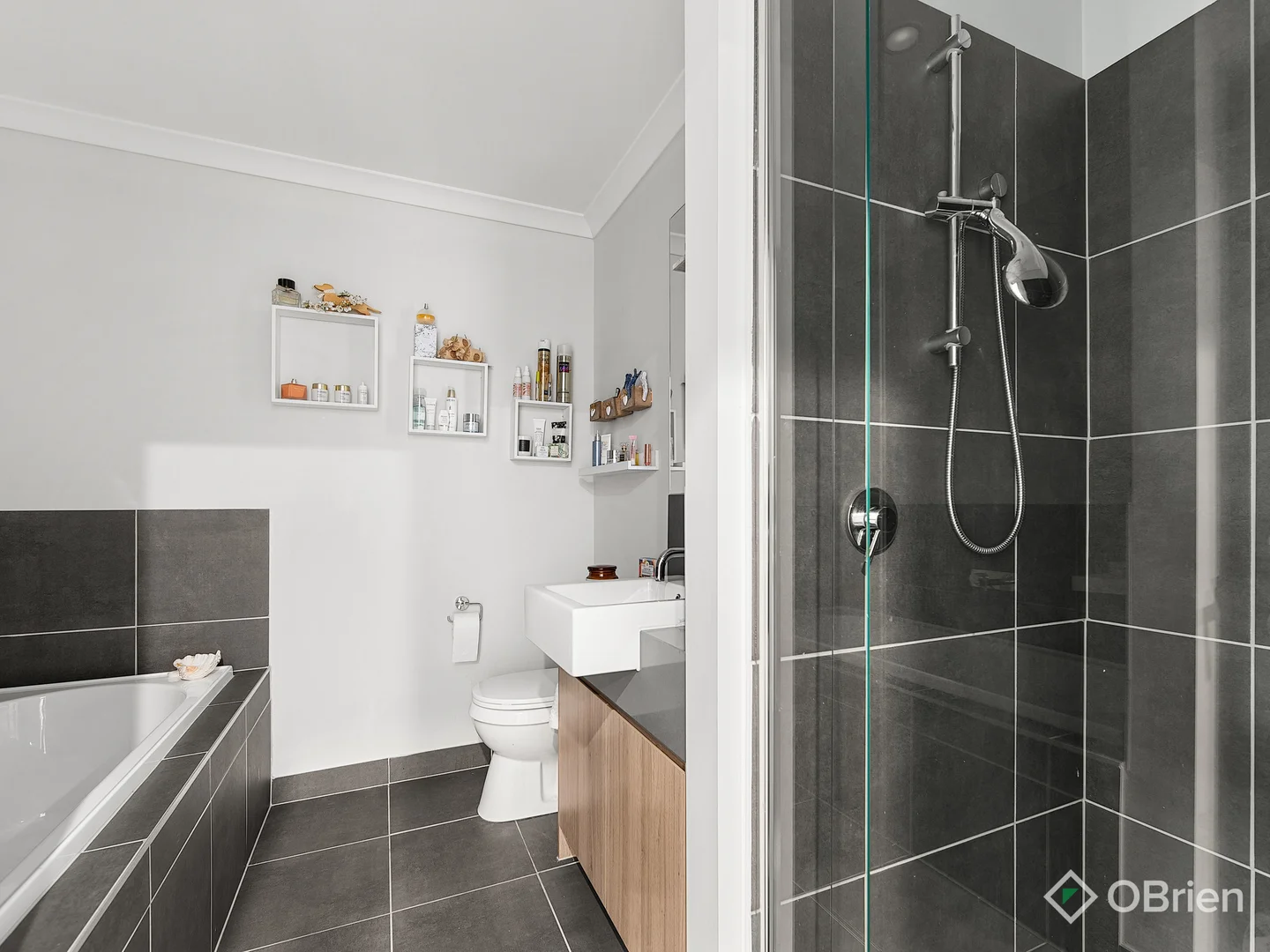 Additional image 8 of 38 Washington Drive, Thornhill Park VIC 3335