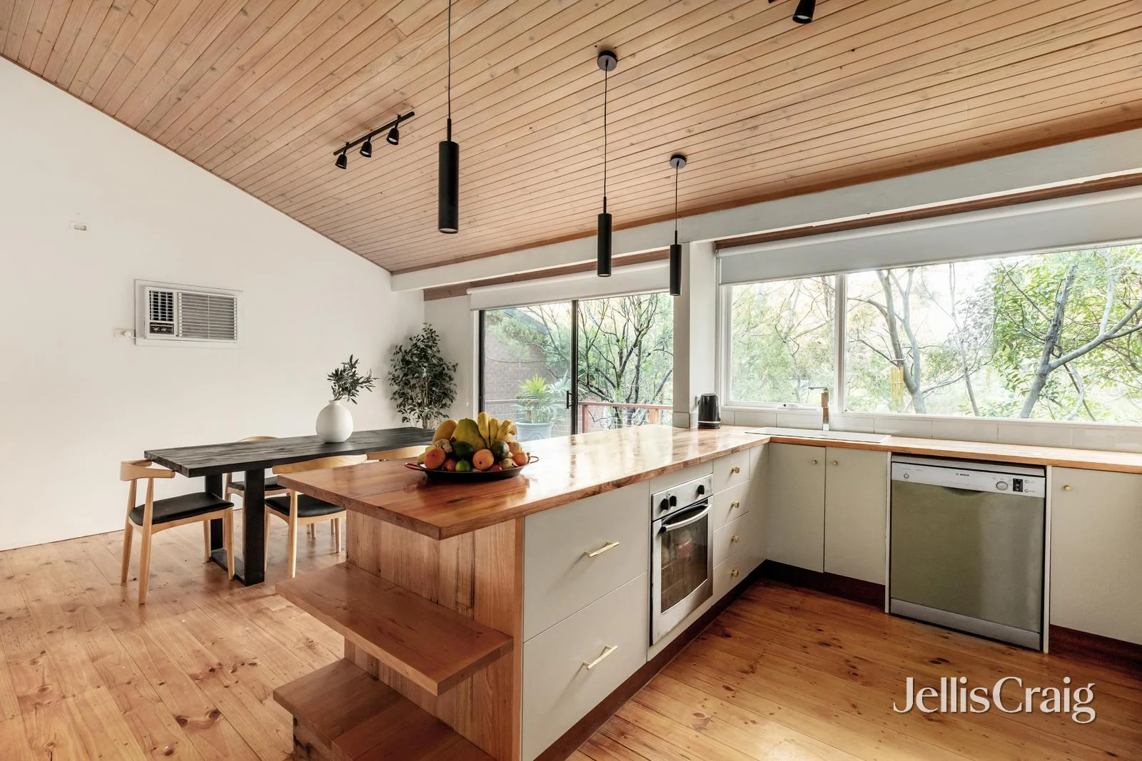 Additional image 8 of 42 Valonia Drive, Eltham VIC 3095