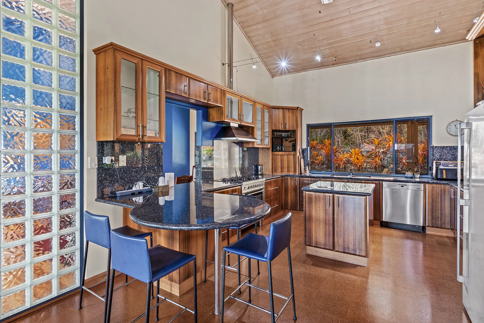 Additional image 8 of 126 Staniland Drive, Strathdickie QLD 4800