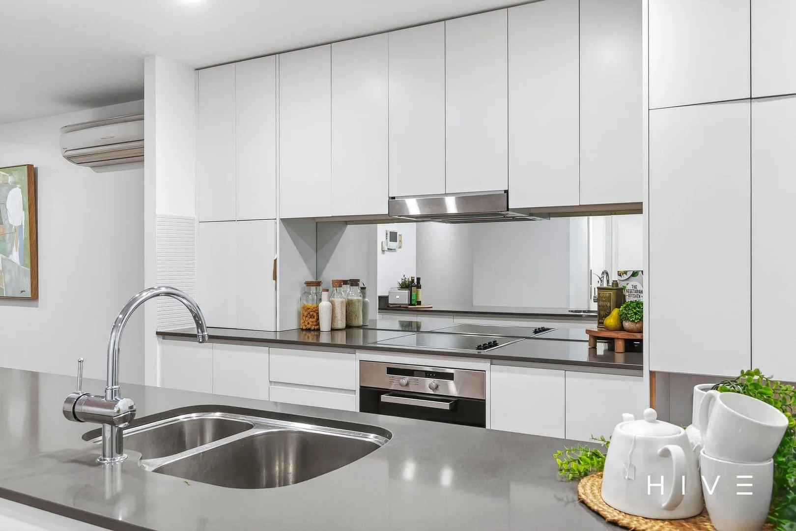 Additional image 12 of 12/34 Canberra Avenue, Forrest ACT 2603