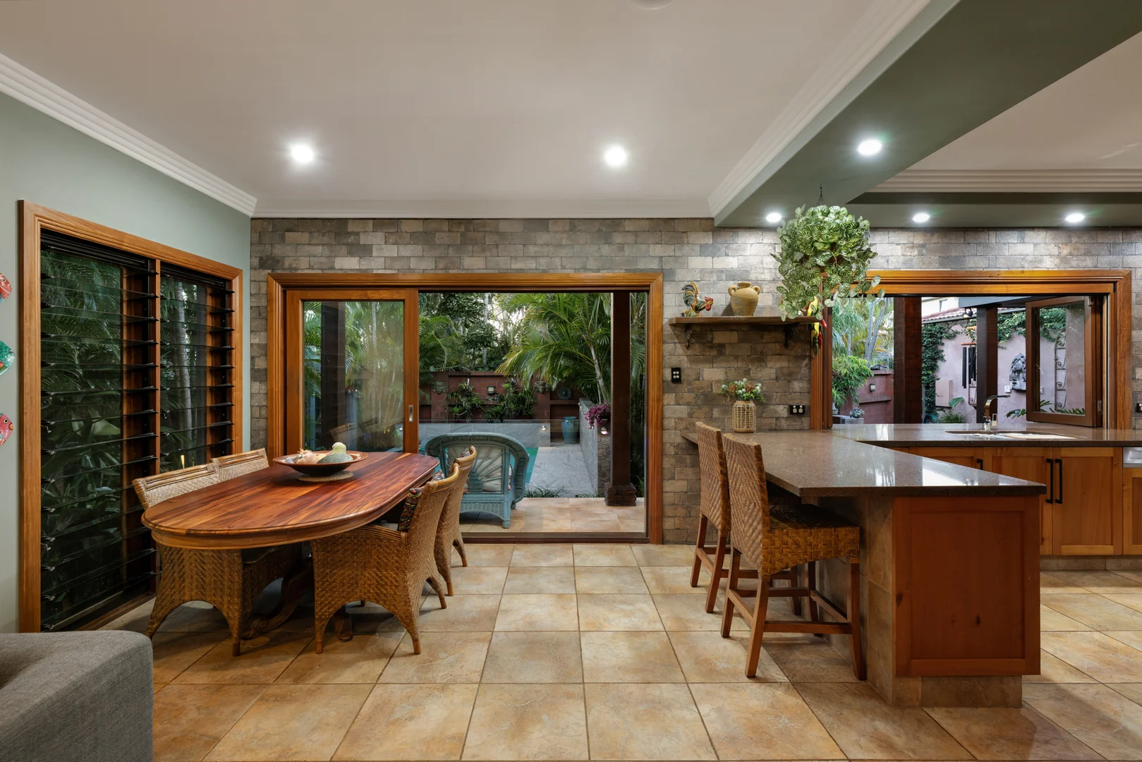 Additional image 9 of 123 & 125 Allambi Avenue, Broadbeach Waters QLD 4218