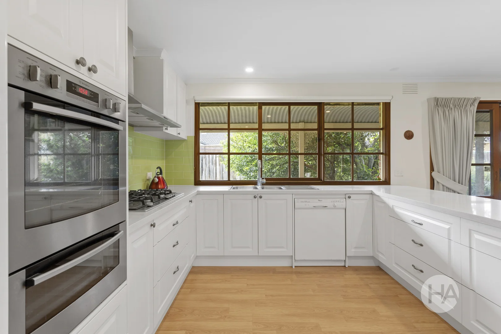 Additional image 4 of 28 Austin Road, Somerville VIC 3912