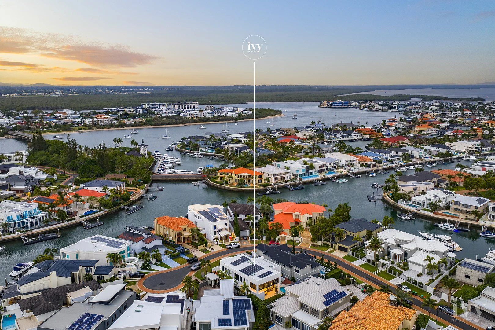 Additional image 25 of 10 Queen Guineveres Place, Sovereign Islands QLD 4216