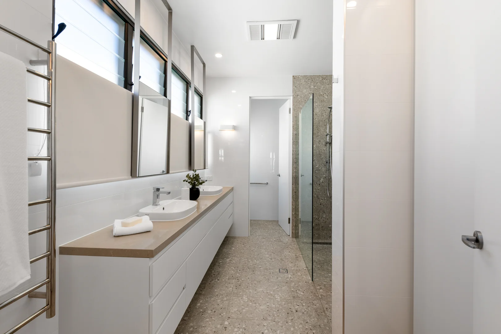 Additional image 15 of 48 Flinders Parade, Sandgate QLD 4017