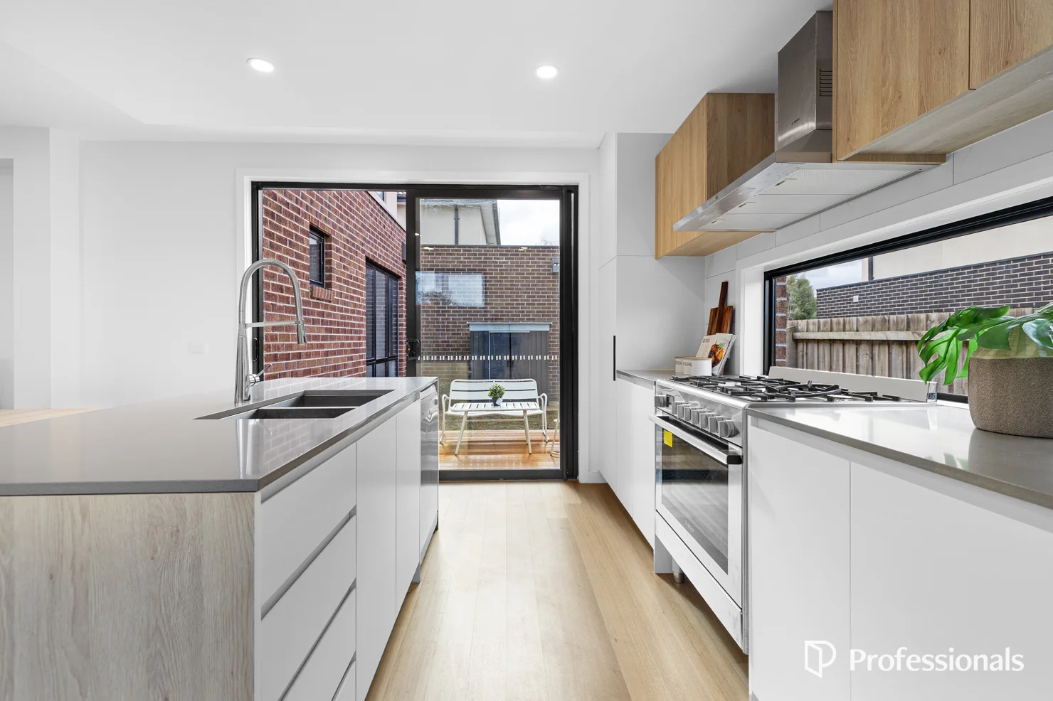 Additional image 6 of 8C Blanche Court, Doncaster East VIC 3109