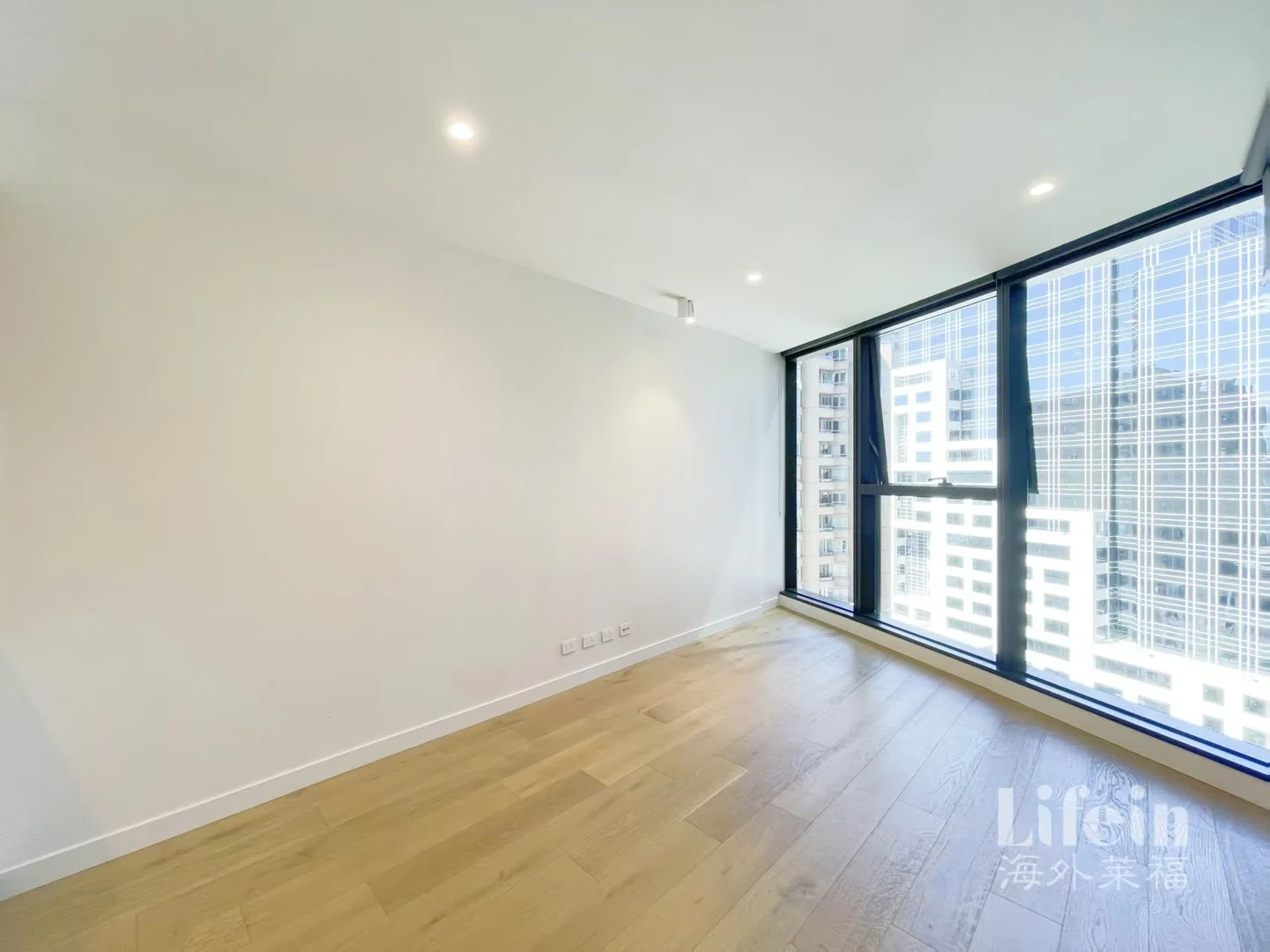1310/23 Mackenzie Street, Melbourne VIC 3000