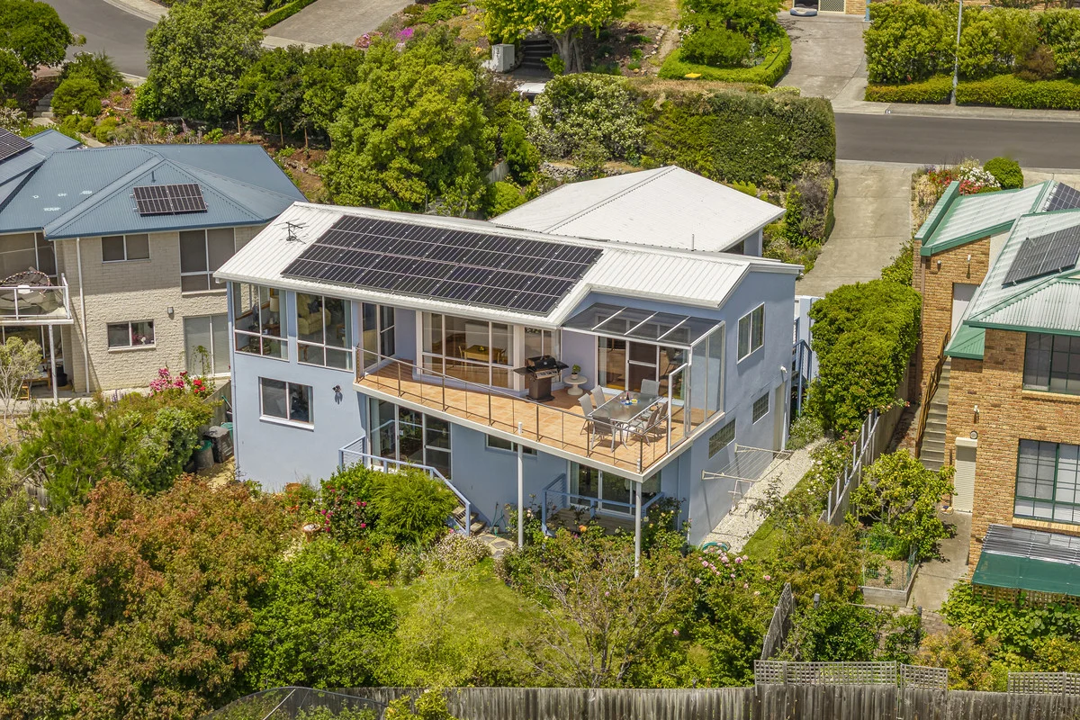 Additional image 2 of 15 Tahune Crescent, Blackmans Bay TAS 7052