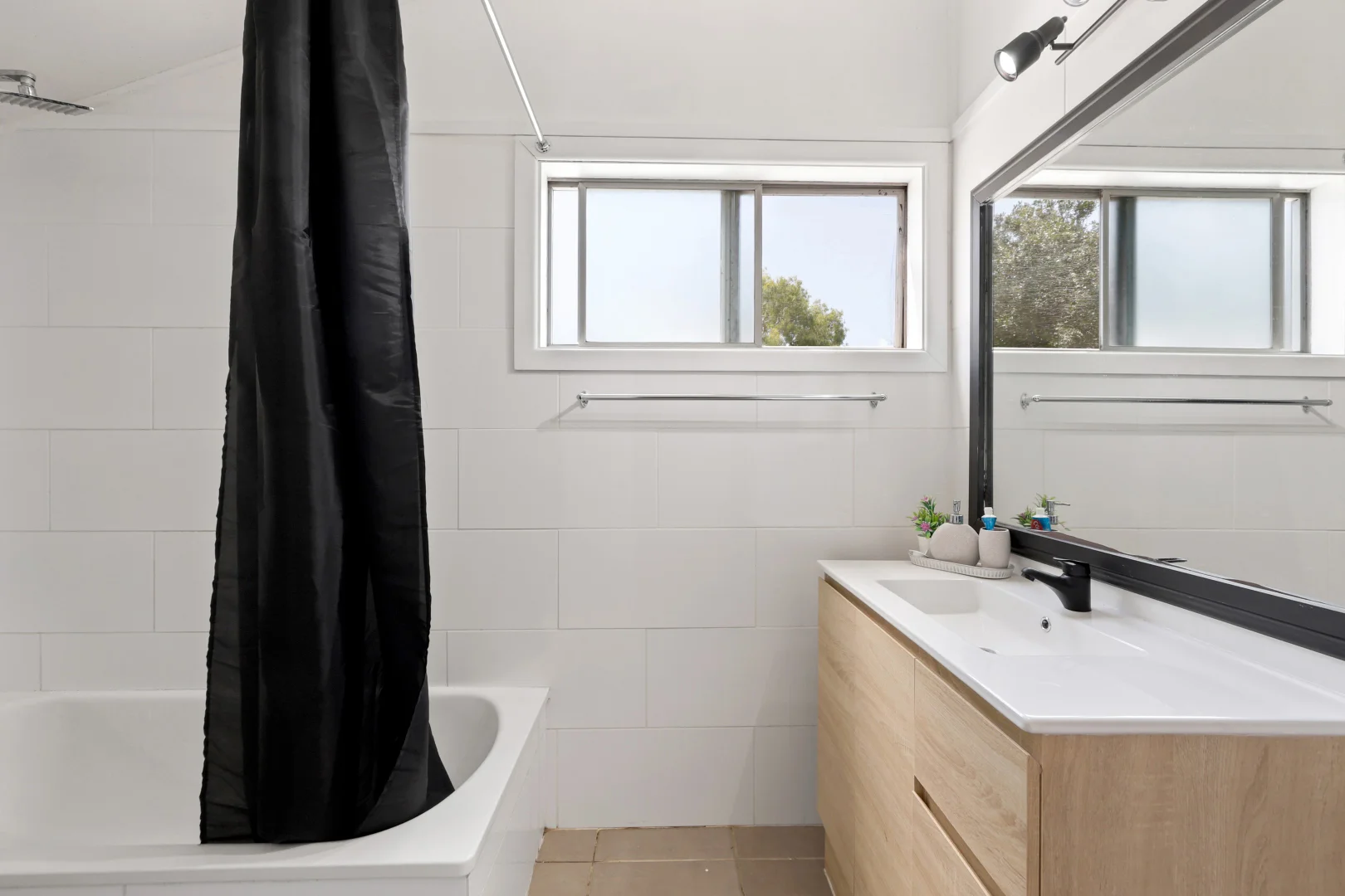 Additional image 13 of 19 Sandpiper Court, Slade Point QLD 4740