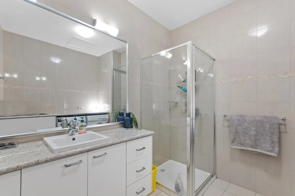 Additional image 7 of 1/247 Esplanade, Lakes Entrance VIC 3909