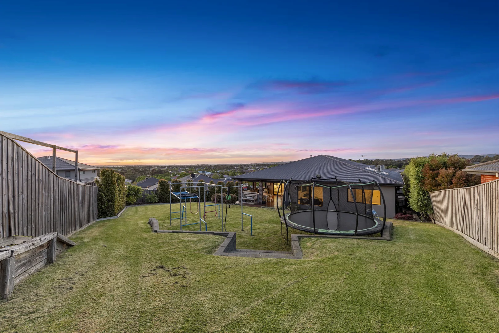 Additional image 30 of 4 Manor View, Pakenham VIC 3810