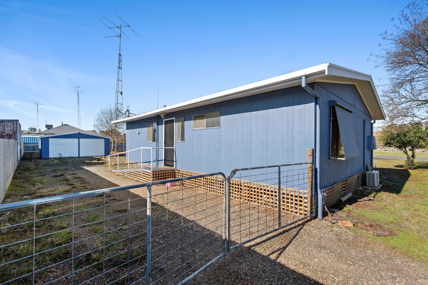 Additional image 3 of 73 Brookong Street, Lockhart NSW 2656