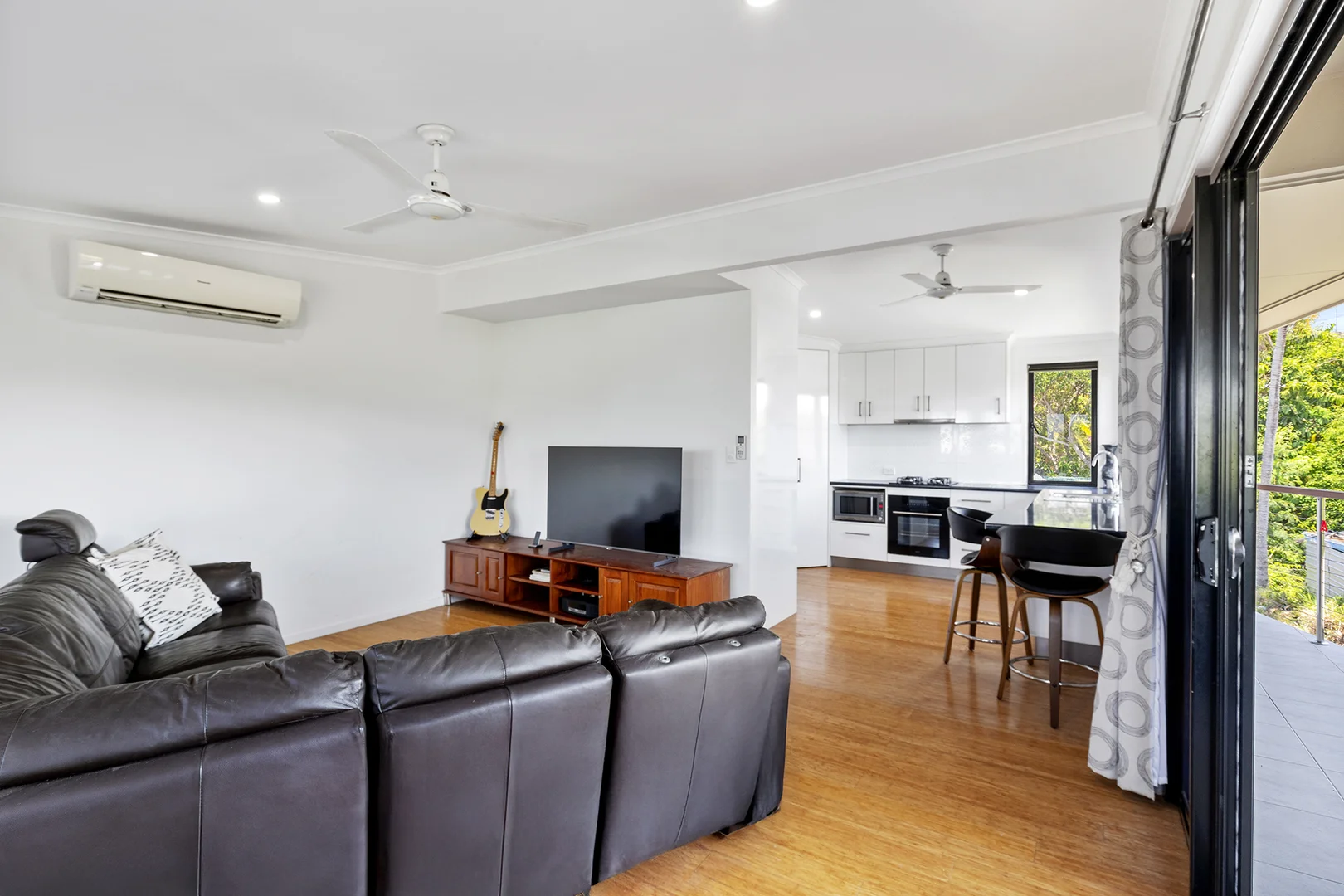 Additional image 22 of 6 Ocean View Avenue, Airlie Beach QLD 4802