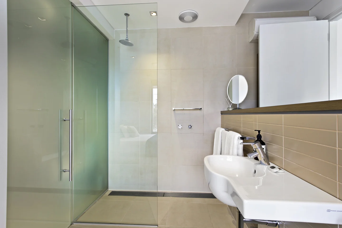 Additional image 11 of Unit 4/28 Metung Rd, Metung VIC 3904