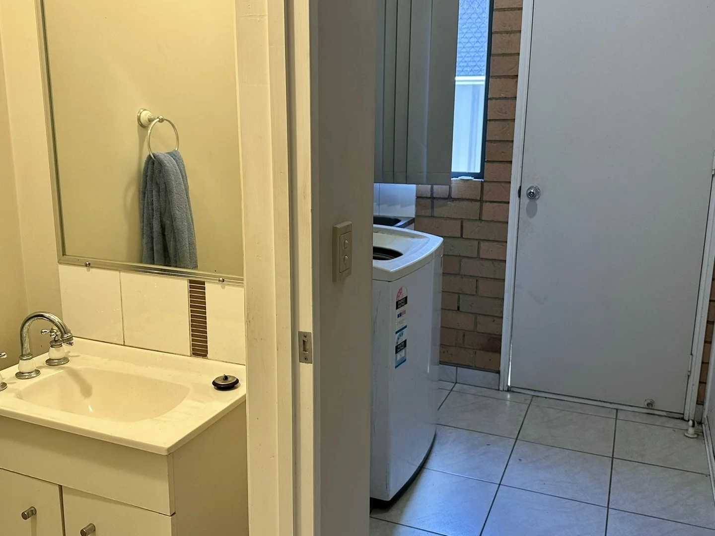 Additional image 10 of 1/14 MILLS Avenue, Moranbah QLD 4744