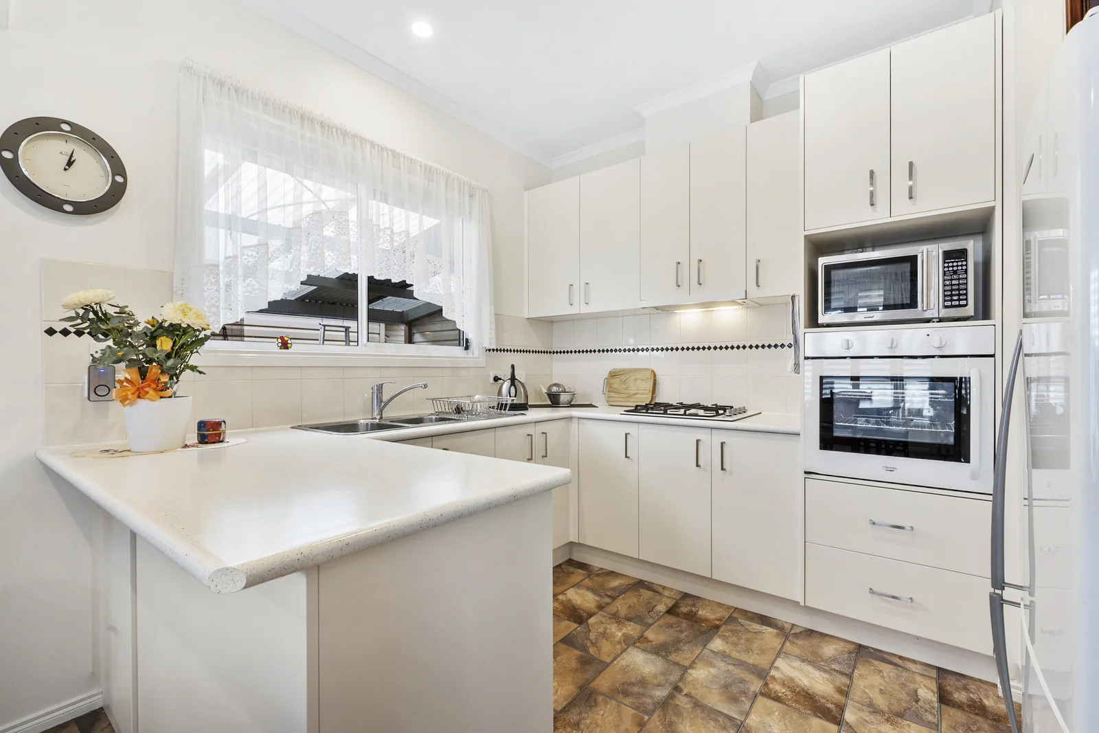 Additional image 2 of 4/2A Railway Avenue, Werribee VIC 3030