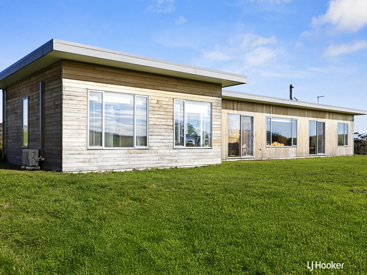 Additional image 11 of 2 Dunbabbin Road, The Gurdies VIC 3984