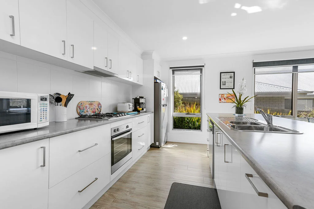 Additional image 2 of 17 Dolphin Court, Apollo Bay VIC 3233