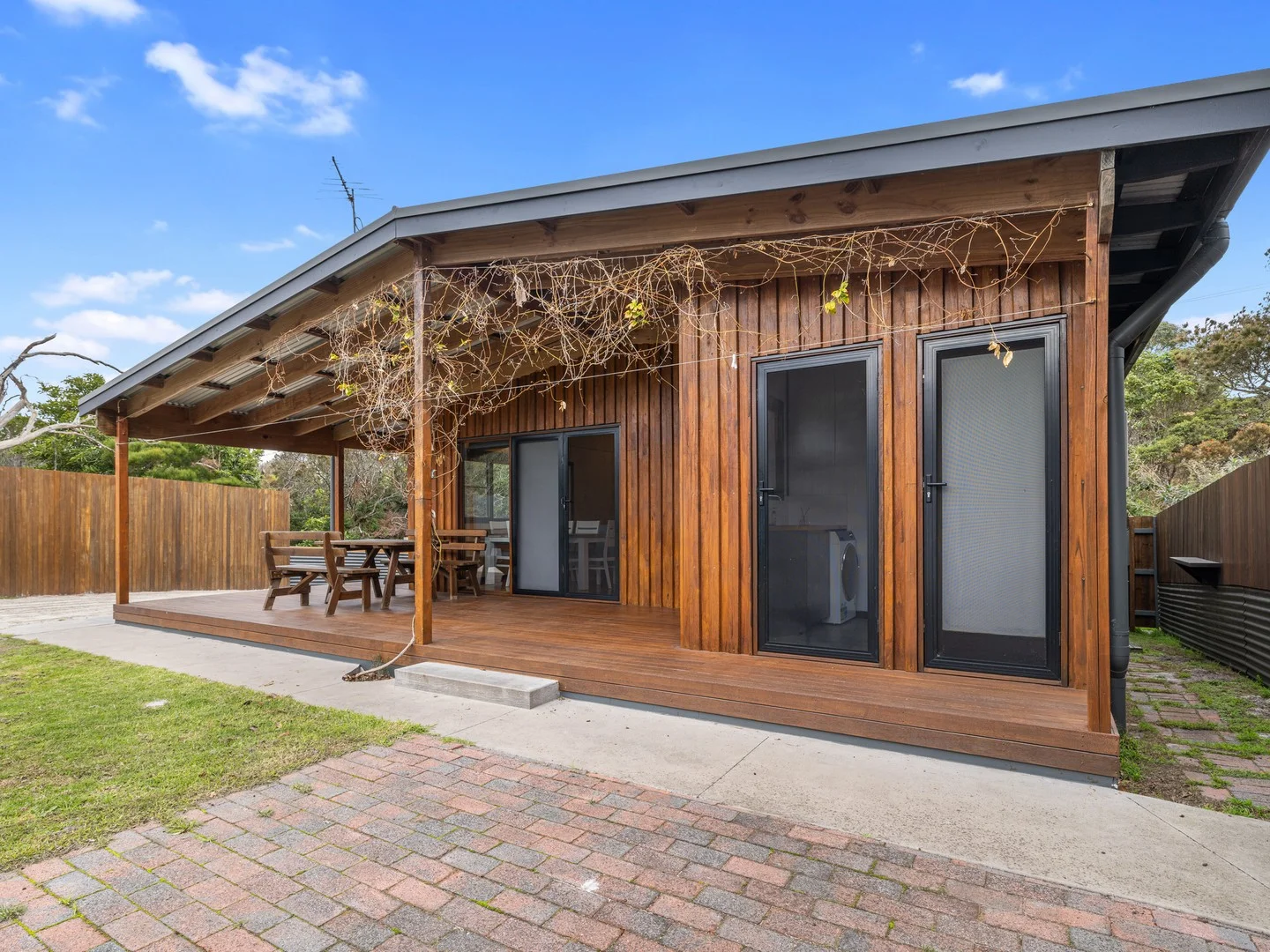 10 Roscrea Cres, Walkerville VIC 3956