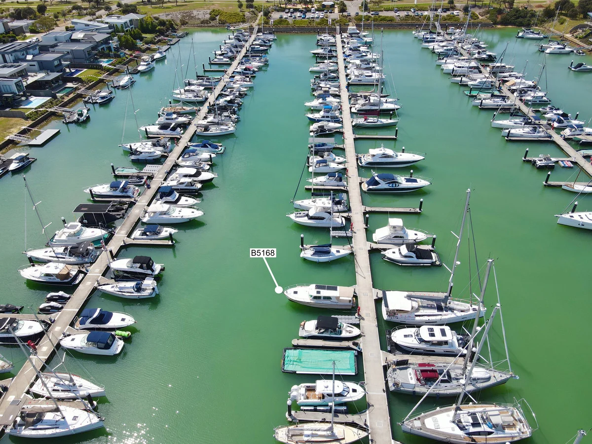 5168 Martha Cove Waterway, Safety Beach VIC 3936