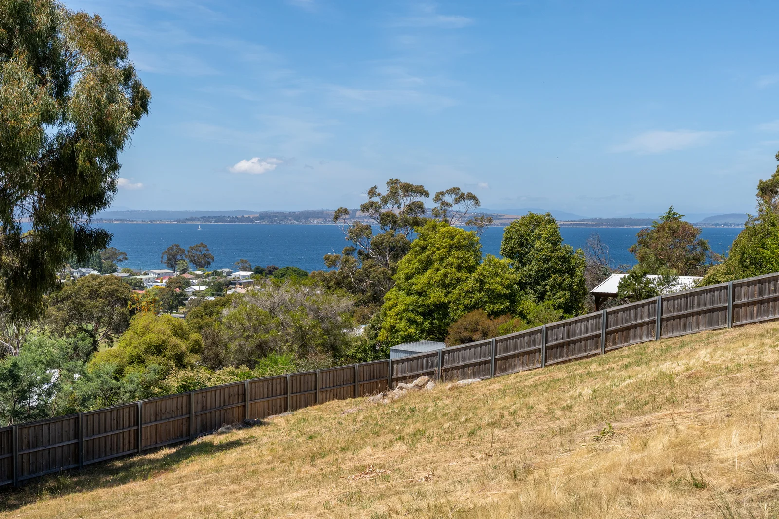 11 Roslyn Avenue, Kingston Beach TAS 7050