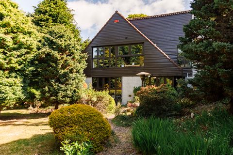 Barnton Gardens, Barnton Gardens, Edinburgh, Scotland EH4
