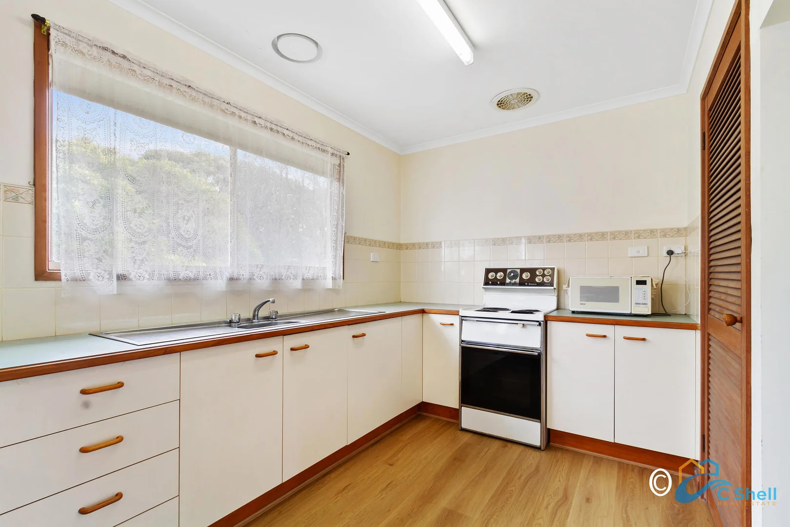 Additional image 2 of 11 Centre Road, Loch Sport VIC 3851