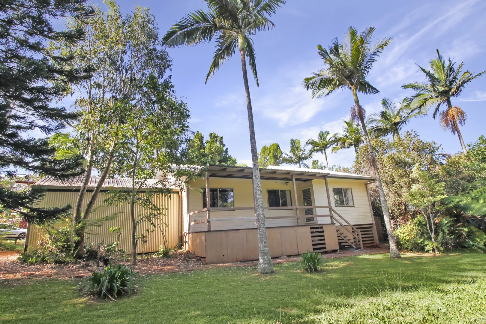 8 Patterson St, Russell Island QLD 4184