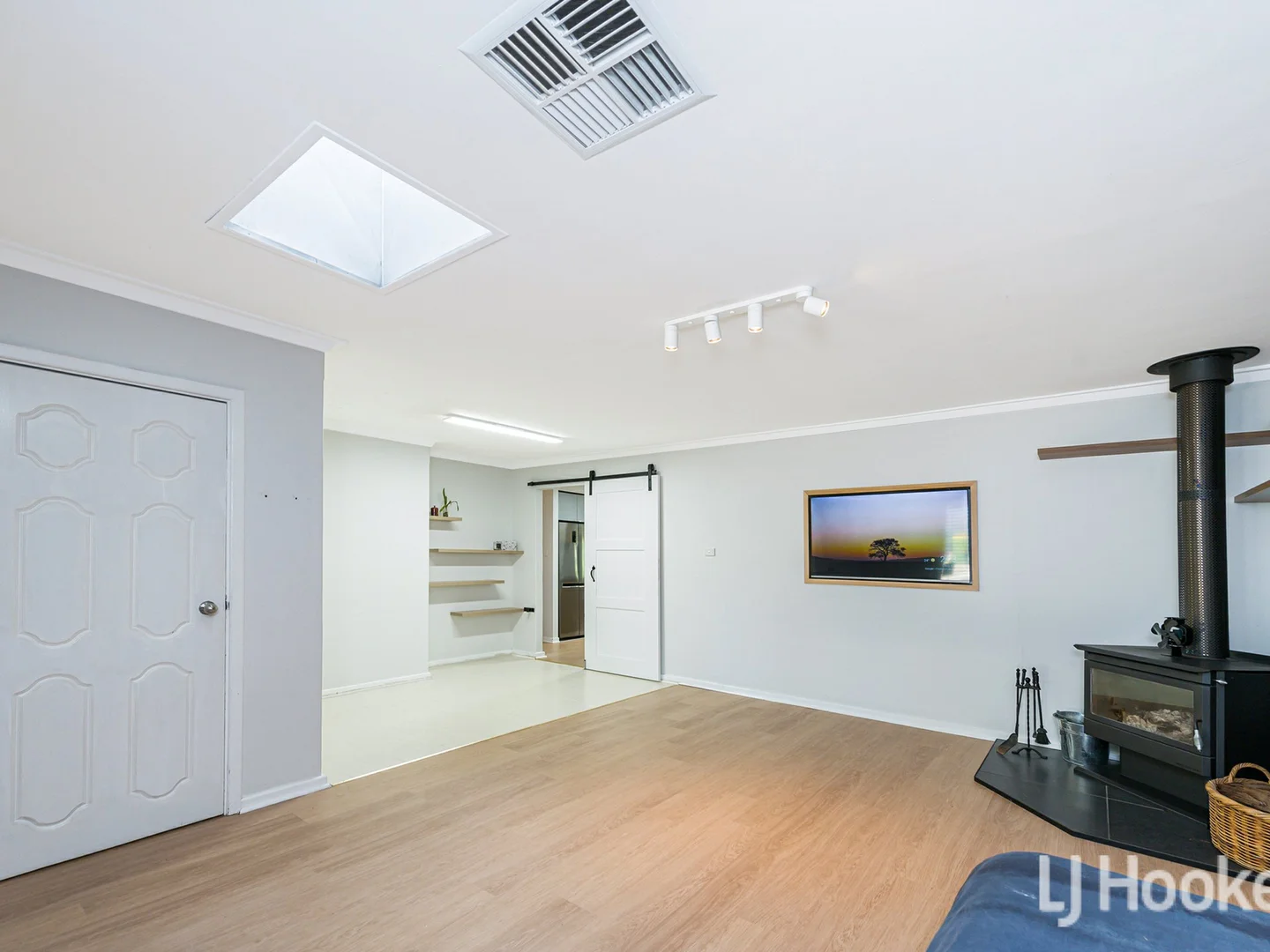 Additional image 12 of 8 Armitage Road, Kelmscott WA 6111