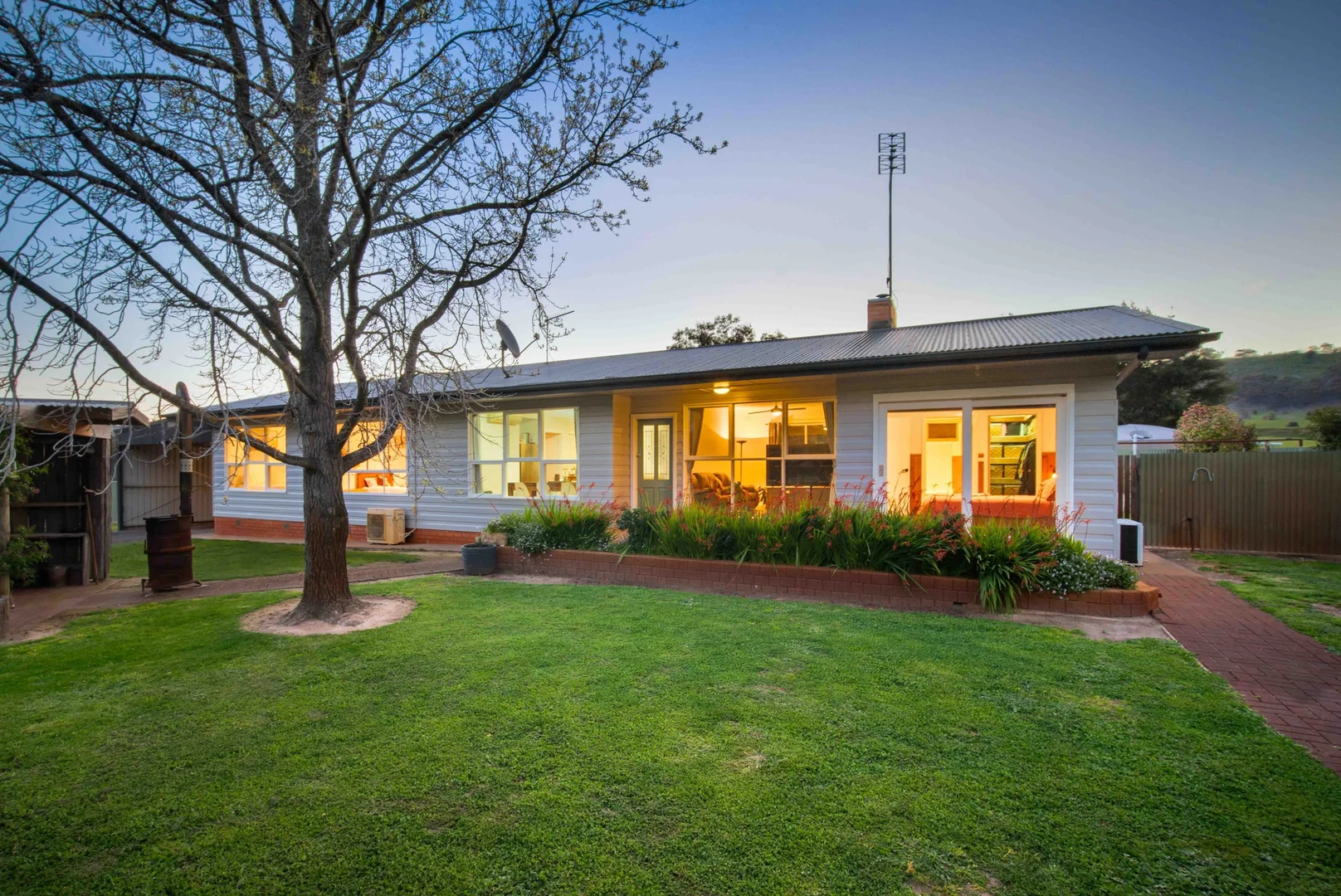 Additional image 2 of 44 Hardys Lane, Warrenmang VIC 3478