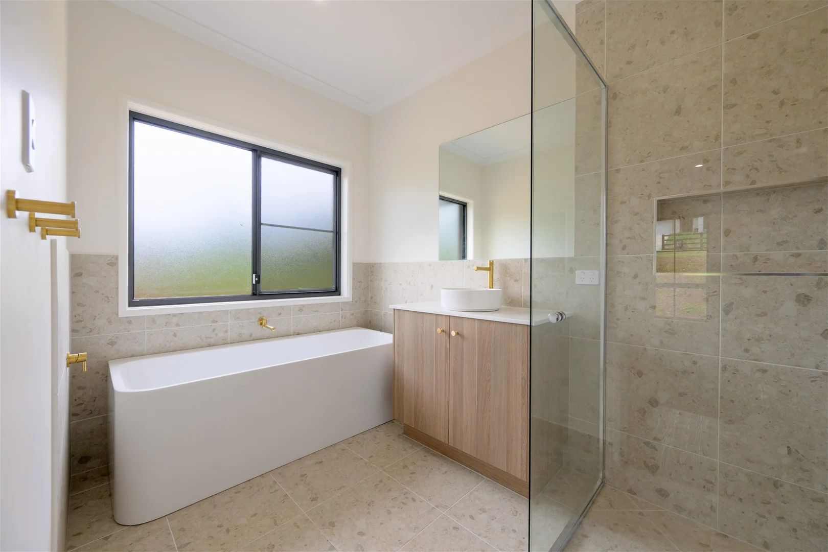 Additional image 10 of 152 Lorna Crescent, Burua QLD 4680