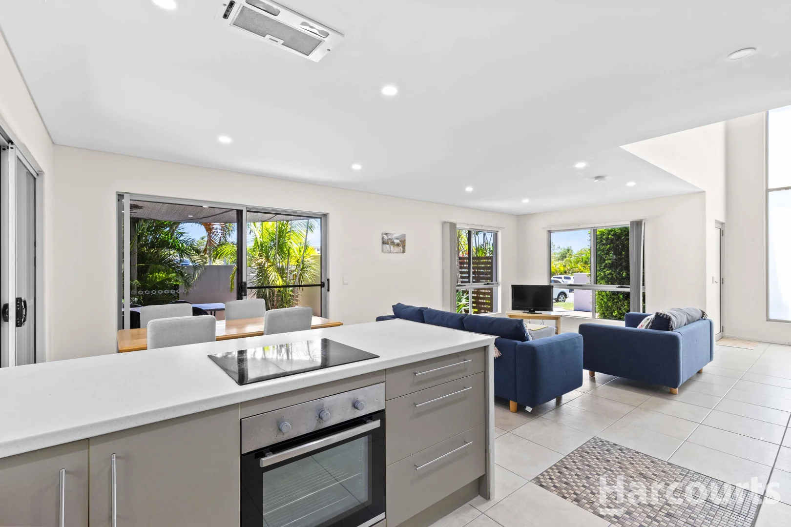 Additional image 8 of 1/187 Torquay Road, Scarness QLD 4655