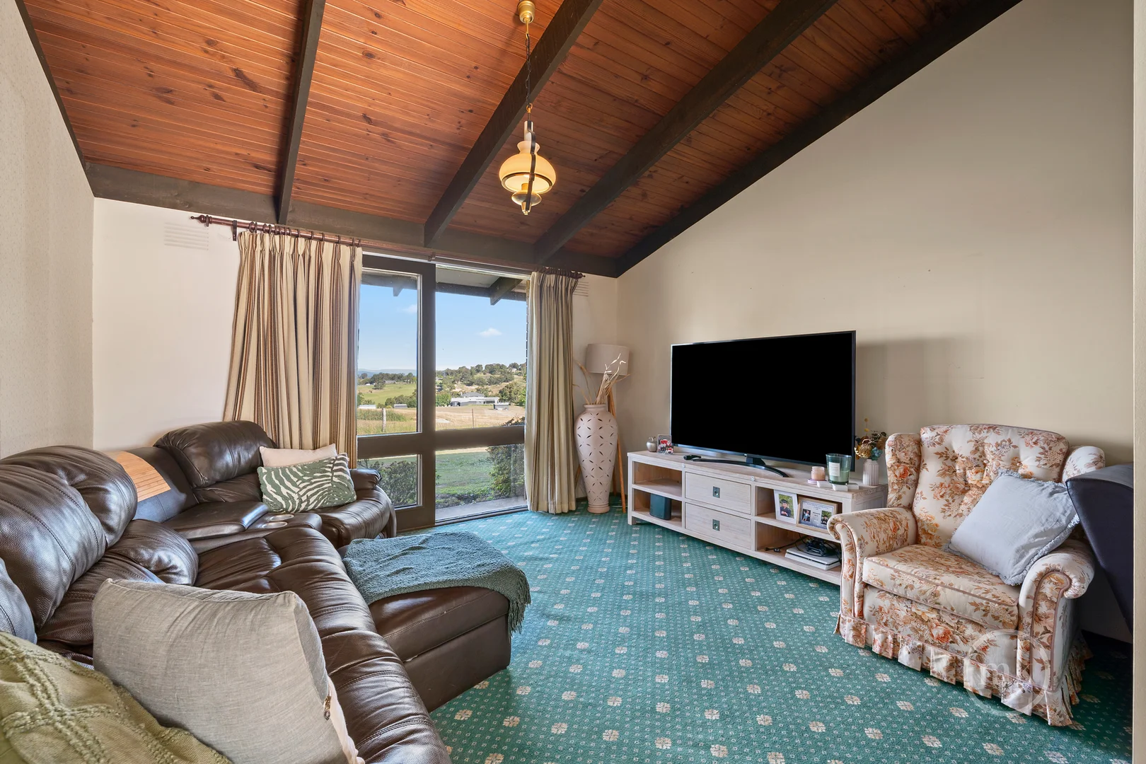 Additional image 2 of 110 Edward Henty Avenue, Doreen VIC 3754