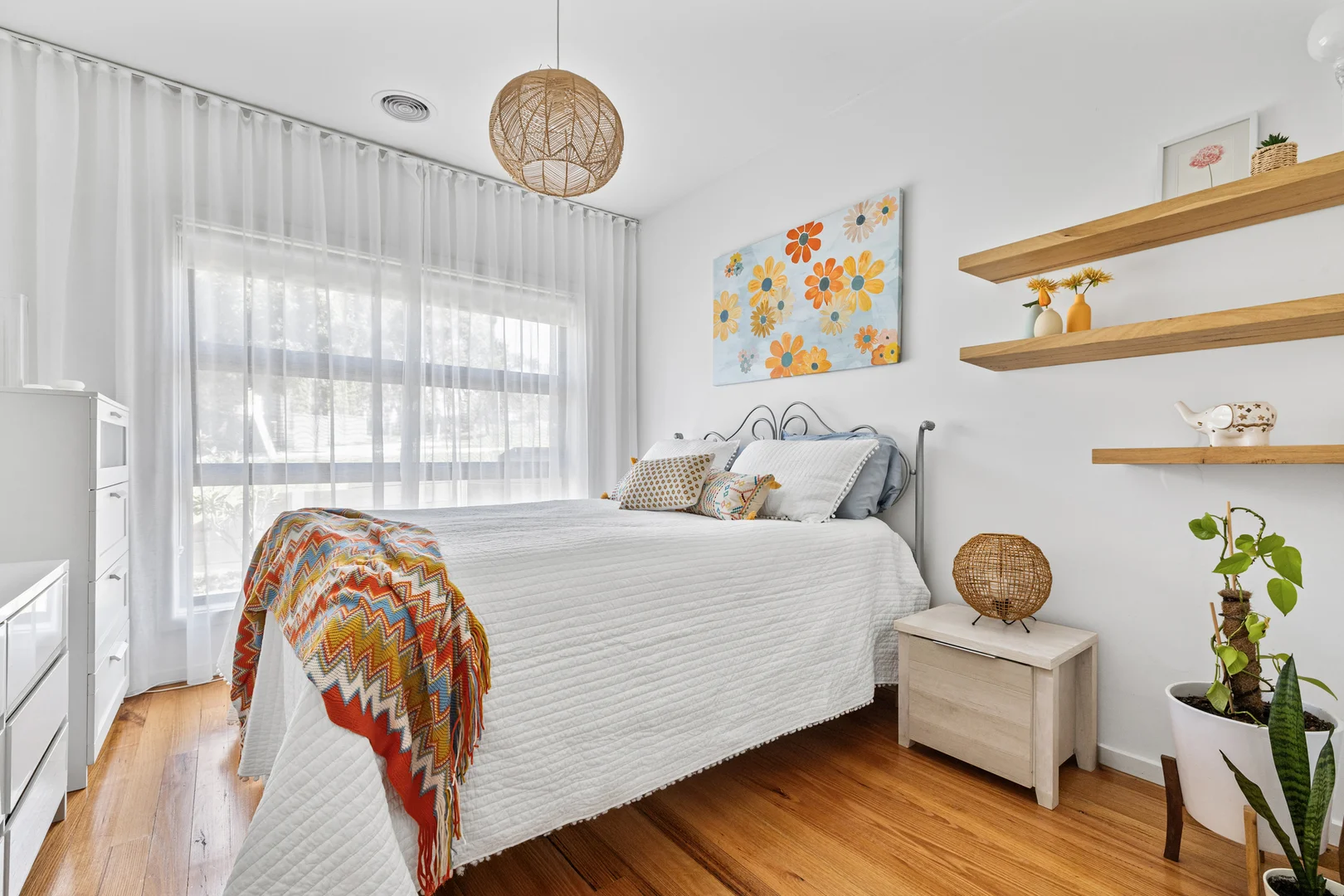 Additional image 8 of 1 Colclough Court, Strathmore VIC 3041