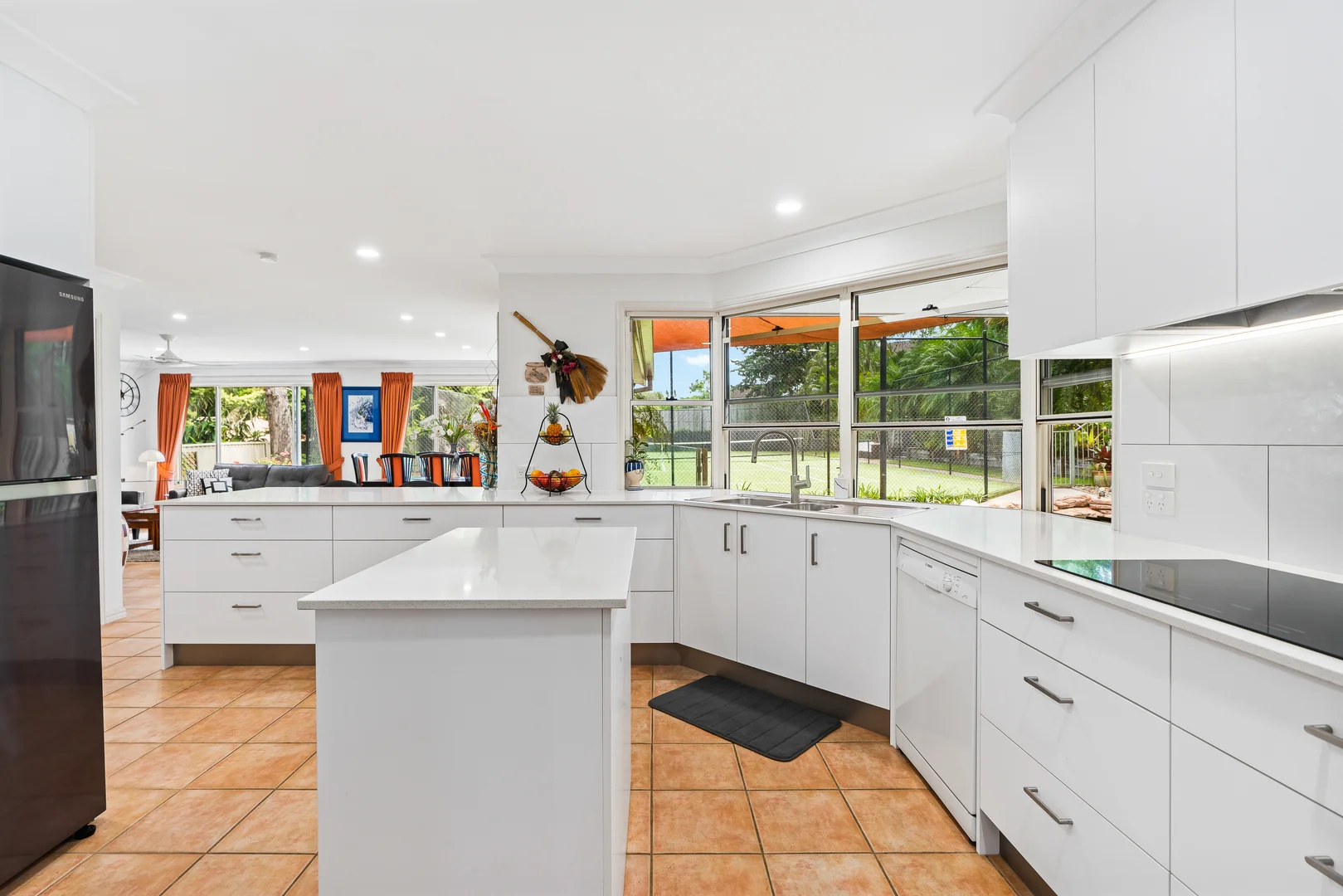Additional image 4 of 12 Beaconsfield Drive, Burleigh Waters QLD 4220